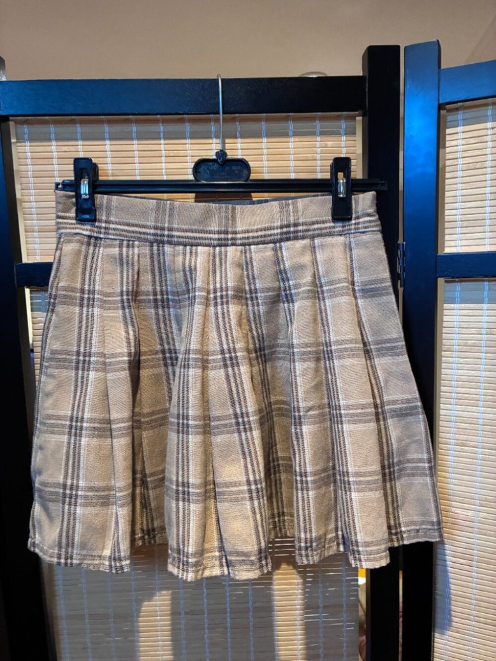 Romwe Beige Plaid Pleated Tennis Mini Skirt Size M